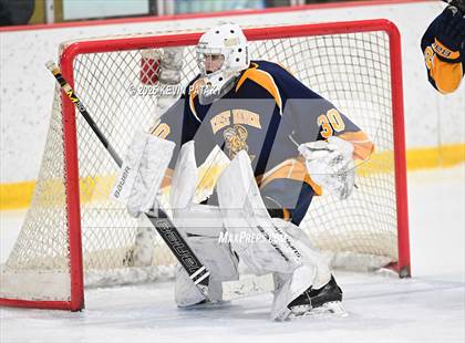 Thumbnail 1 in East Haven @ Westhill/Stamford photogallery.
