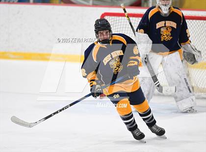 Thumbnail 1 in East Haven @ Westhill/Stamford photogallery.