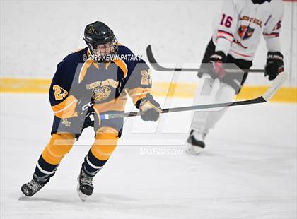 Thumbnail 1 in East Haven @ Westhill/Stamford photogallery.