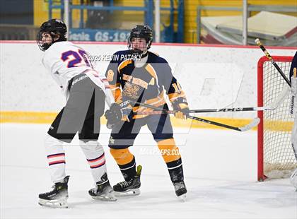 Thumbnail 2 in East Haven @ Westhill/Stamford photogallery.