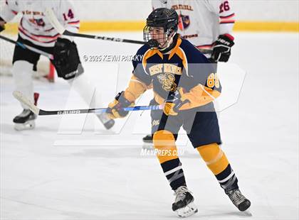 Thumbnail 2 in East Haven @ Westhill/Stamford photogallery.