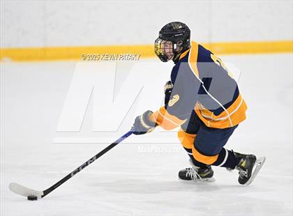 Thumbnail 1 in East Haven @ Westhill/Stamford photogallery.