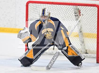 Thumbnail 2 in East Haven @ Westhill/Stamford photogallery.