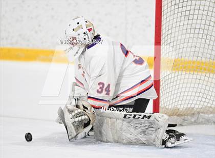 Thumbnail 3 in East Haven @ Westhill/Stamford photogallery.