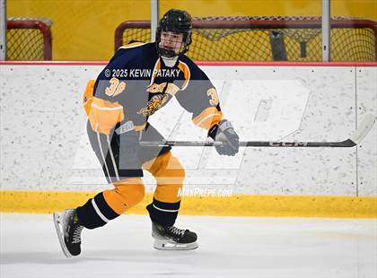 Thumbnail 1 in East Haven @ Westhill/Stamford photogallery.