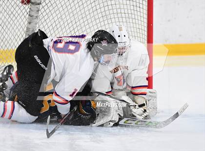 Thumbnail 3 in East Haven @ Westhill/Stamford photogallery.