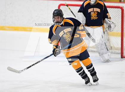 Thumbnail 1 in East Haven @ Westhill/Stamford photogallery.