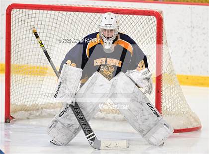Thumbnail 3 in East Haven @ Westhill/Stamford photogallery.
