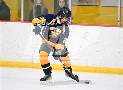 Thumbnail 1 in East Haven @ Westhill/Stamford photogallery.