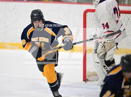 Thumbnail 1 in East Haven @ Westhill/Stamford photogallery.