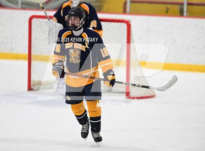 Thumbnail 2 in East Haven @ Westhill/Stamford photogallery.