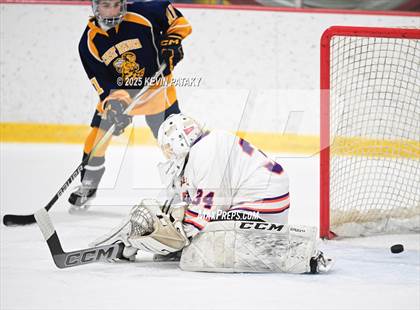 Thumbnail 1 in East Haven @ Westhill/Stamford photogallery.