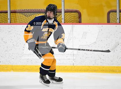 Thumbnail 1 in East Haven @ Westhill/Stamford photogallery.