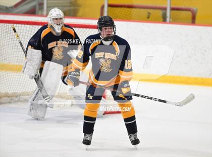 Thumbnail 2 in East Haven @ Westhill/Stamford photogallery.