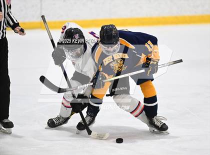 Thumbnail 2 in East Haven @ Westhill/Stamford photogallery.