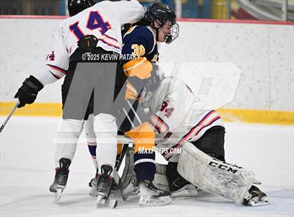 Thumbnail 1 in East Haven @ Westhill/Stamford photogallery.