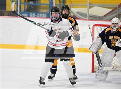 Thumbnail 3 in East Haven @ Westhill/Stamford photogallery.