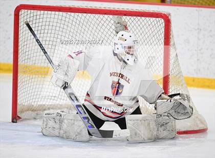 Thumbnail 2 in East Haven @ Westhill/Stamford photogallery.