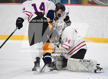 Thumbnail 1 in East Haven @ Westhill/Stamford photogallery.