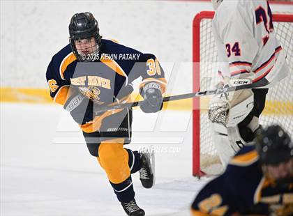 Thumbnail 2 in East Haven @ Westhill/Stamford photogallery.