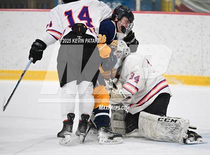 Thumbnail 2 in East Haven @ Westhill/Stamford photogallery.