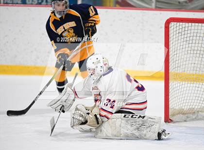 Thumbnail 2 in East Haven @ Westhill/Stamford photogallery.