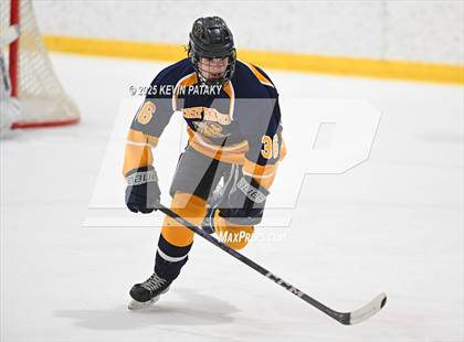 Thumbnail 3 in East Haven @ Westhill/Stamford photogallery.