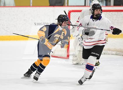 Thumbnail 2 in East Haven @ Westhill/Stamford photogallery.