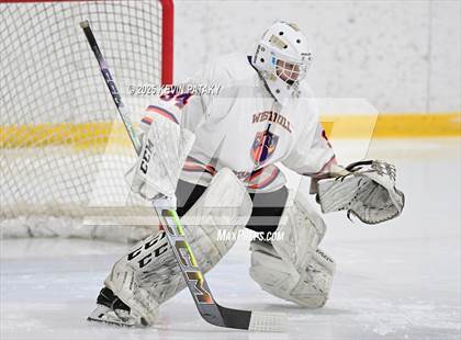 Thumbnail 2 in East Haven @ Westhill/Stamford photogallery.