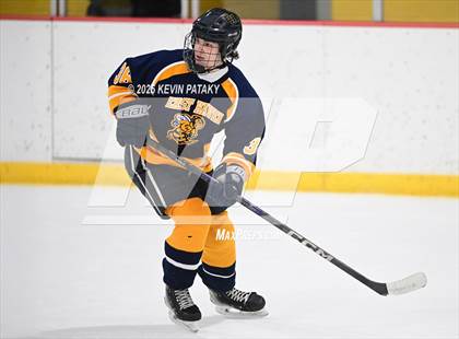 Thumbnail 1 in East Haven @ Westhill/Stamford photogallery.