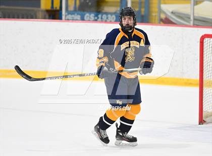 Thumbnail 3 in East Haven @ Westhill/Stamford photogallery.