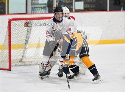 Thumbnail 3 in East Haven @ Westhill/Stamford photogallery.
