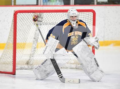 Thumbnail 1 in East Haven @ Westhill/Stamford photogallery.