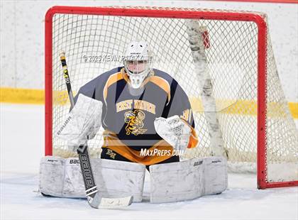 Thumbnail 1 in East Haven @ Westhill/Stamford photogallery.