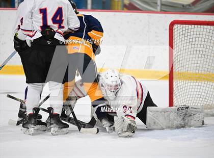 Thumbnail 2 in East Haven @ Westhill/Stamford photogallery.