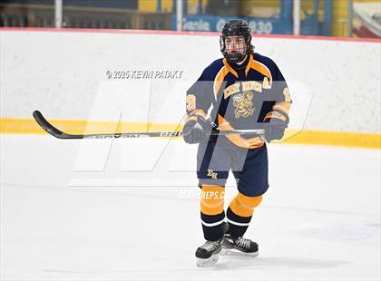 Thumbnail 1 in East Haven @ Westhill/Stamford photogallery.