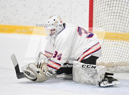 Thumbnail 1 in East Haven @ Westhill/Stamford photogallery.
