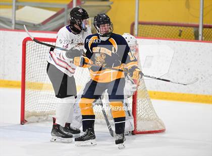 Thumbnail 2 in East Haven @ Westhill/Stamford photogallery.