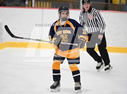 Thumbnail 1 in East Haven @ Westhill/Stamford photogallery.