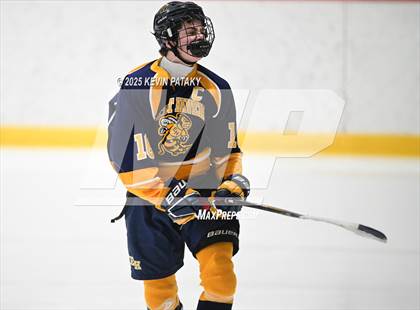 Thumbnail 2 in East Haven @ Westhill/Stamford photogallery.