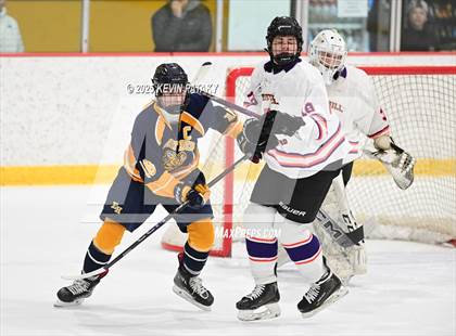 Thumbnail 3 in East Haven @ Westhill/Stamford photogallery.