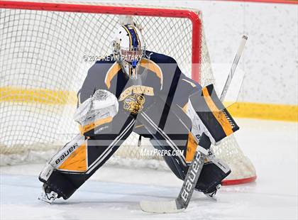 Thumbnail 2 in East Haven @ Westhill/Stamford photogallery.