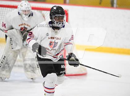 Thumbnail 1 in East Haven @ Westhill/Stamford photogallery.