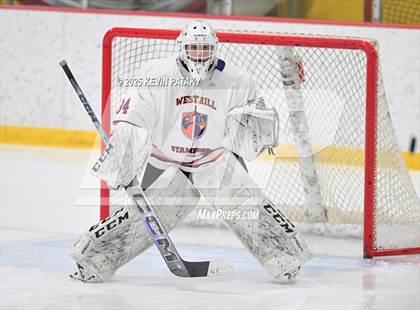 Thumbnail 3 in East Haven @ Westhill/Stamford photogallery.