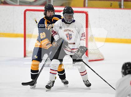 Thumbnail 2 in East Haven @ Westhill/Stamford photogallery.