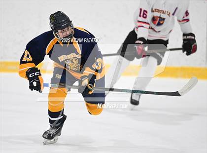 Thumbnail 3 in East Haven @ Westhill/Stamford photogallery.