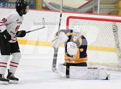 Thumbnail 2 in East Haven @ Westhill/Stamford photogallery.