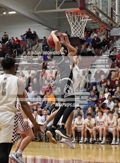 Thumbnail 3 in Maryville @ Bearden (D4AAA Championship) photogallery.