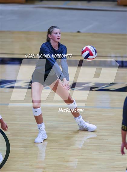 Thumbnail 3 in Frisco @ Plano East photogallery.