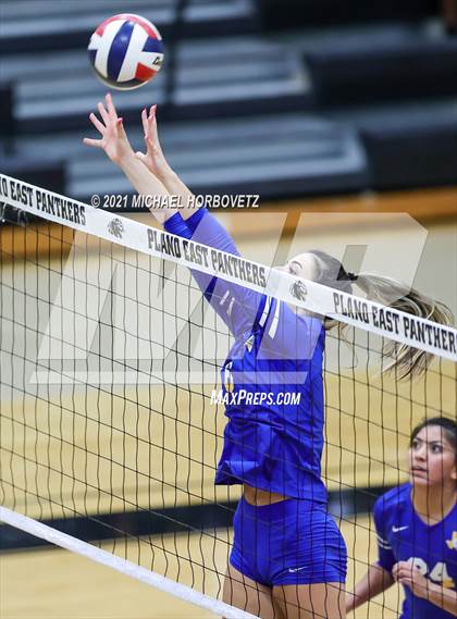 Thumbnail 3 in Frisco @ Plano East photogallery.